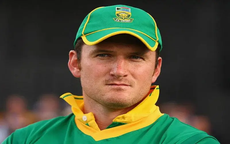 Top 10 Cricket Captains in the World: Leaders Who Changed the Game 13 Former Captain Graeme Smith (South Africa)